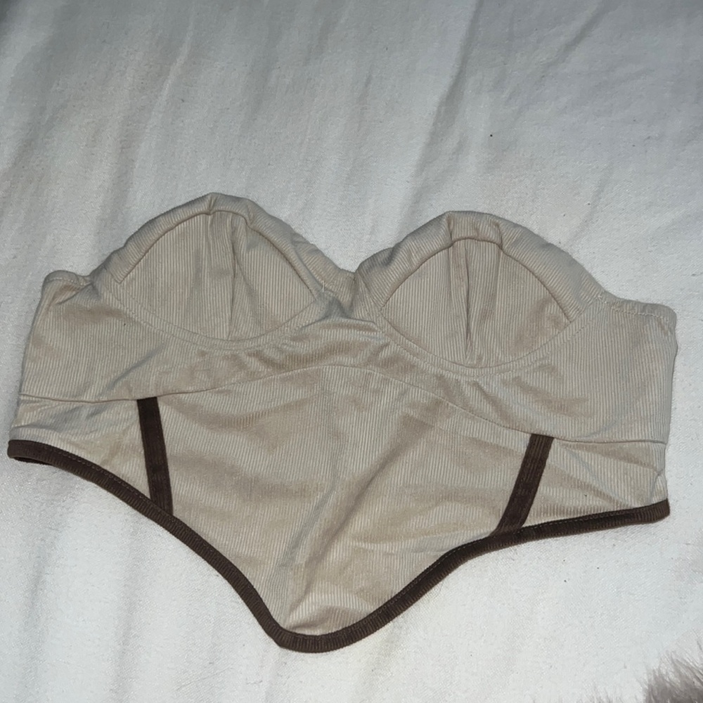 Light brown/dark, crop top